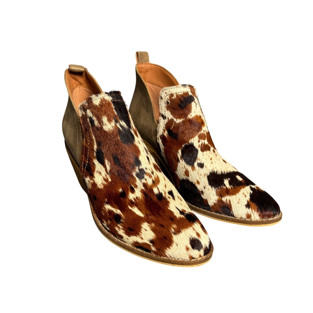 Boutique by Corkys Leather Upper Cow Print V-Cut Round Toe Ankle Boots Womens 10